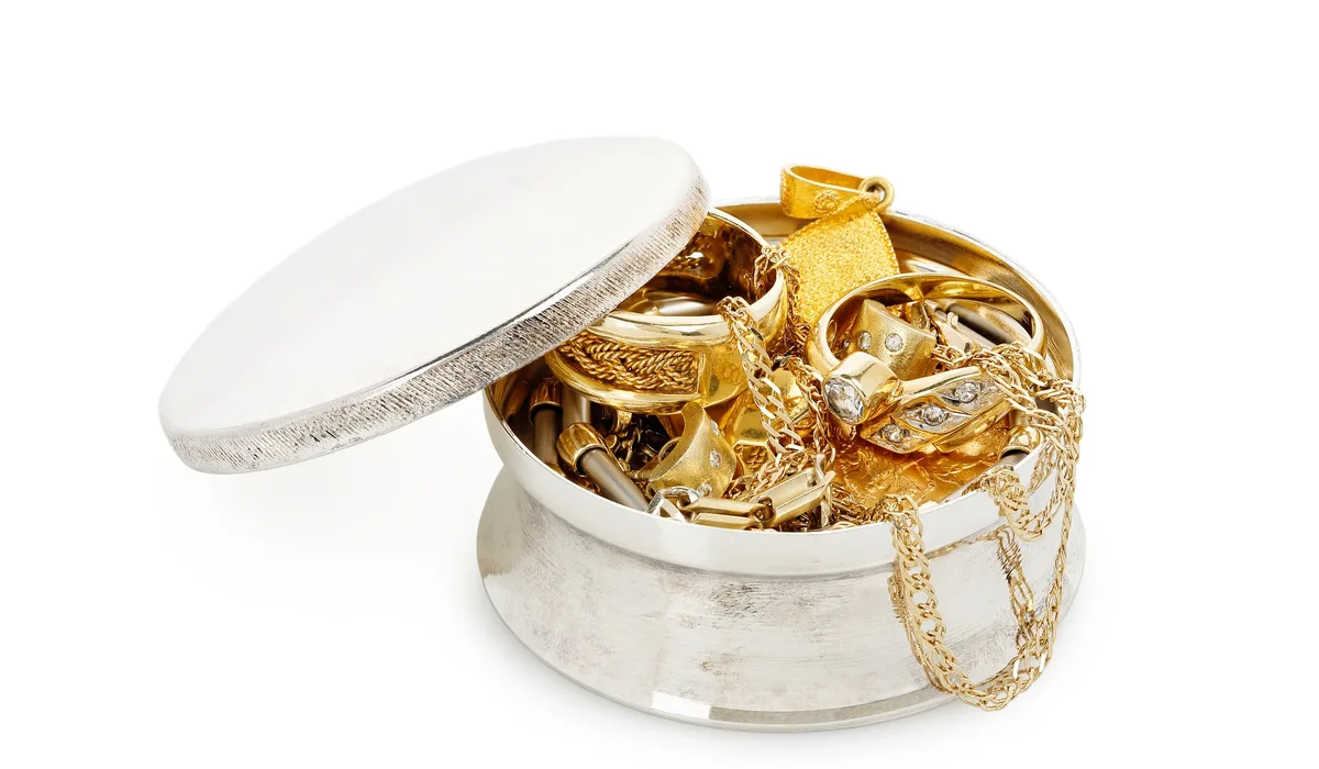 自宅でできる本物の金とメッキを見分ける方法4つ | カラッツ Gem Magazine