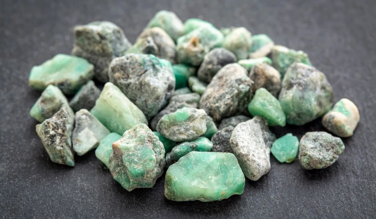 ブラジル産エメラルドの特徴は？産地別の特徴 | カラッツ Gem Magazine