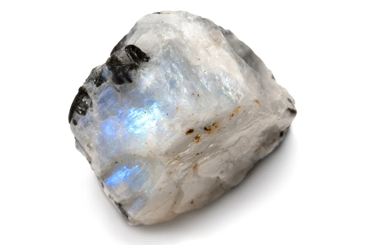 ムーンストーンの種類は？意味や価値から偽物についてを徹底解説します