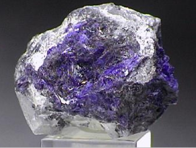 出典:http://www.trinityminerals.com/ms2001/euro.shtml