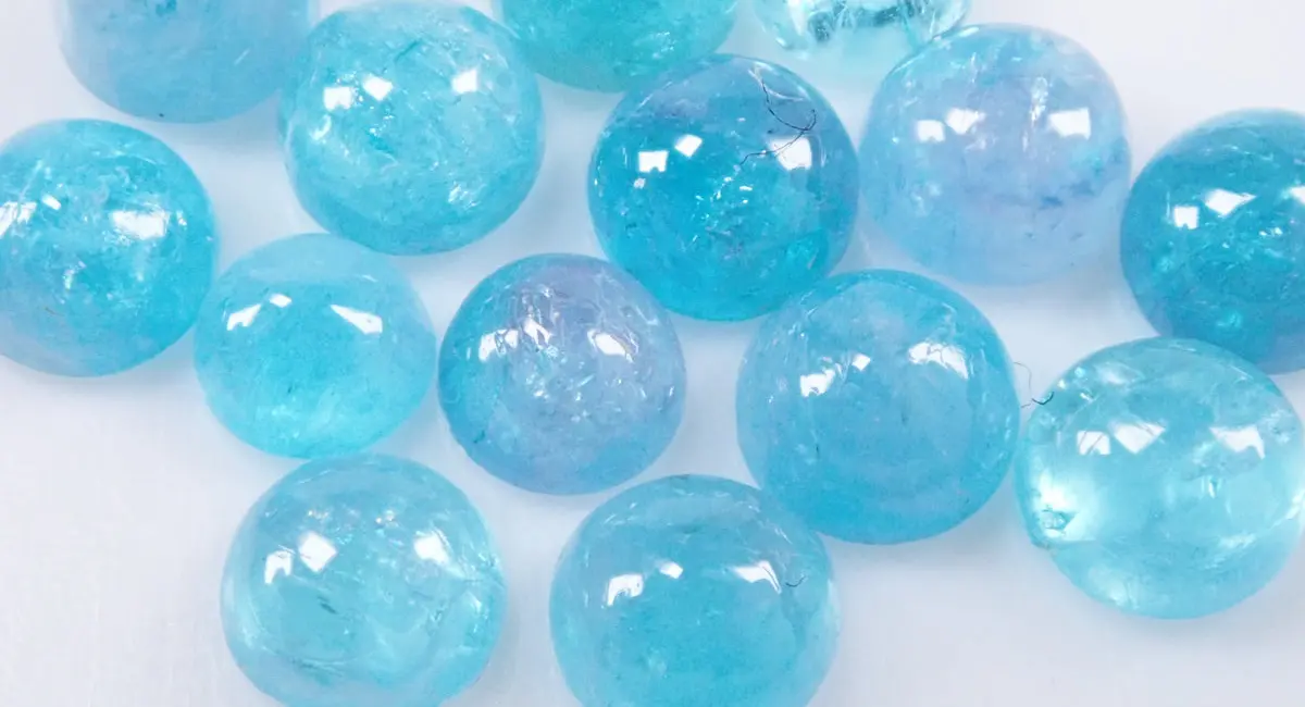 パライバトルマリンとは｜特徴、産地、偽物、施される処理など