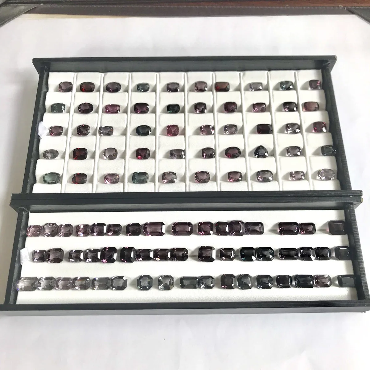 タイ・チャンタブリでの宝石買い付け実録 〜 日本人が知らない世界の色