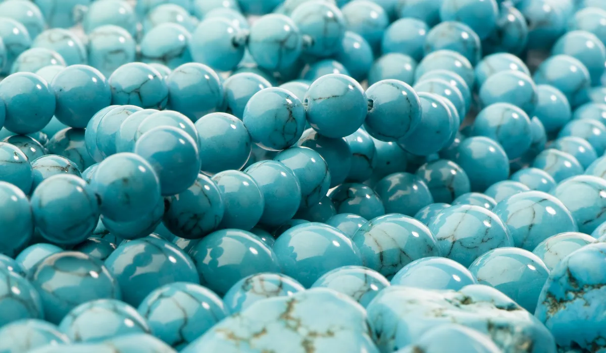 ターコイズ（トルコ石）の産地や歴史、世界中で愛される理由とは