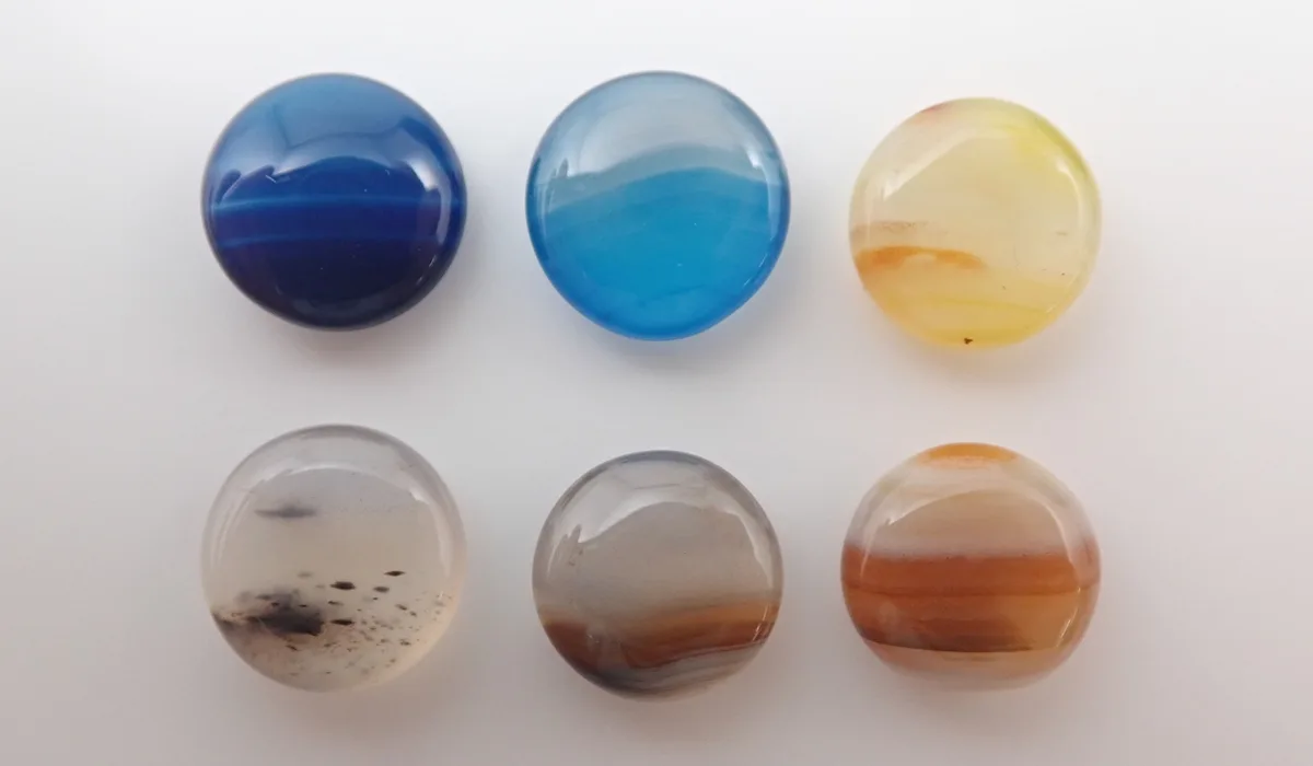 クォーツ（水晶）にはどんな種類があるの？ | カラッツ Gem Magazine