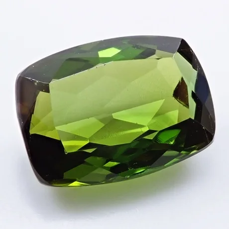 豊富な色で虜にさせるトルマリン | カラッツ Gem Magazine