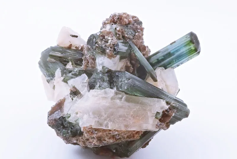 豊富な色で虜にさせるトルマリン | カラッツ Gem Magazine