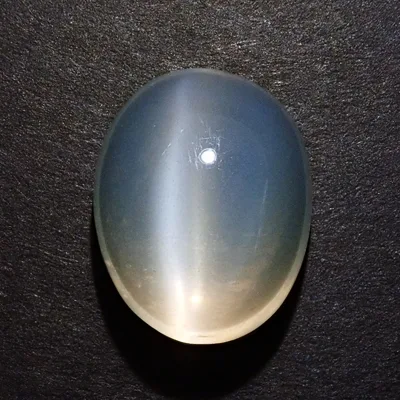 6月の誕生石 アレキサンドライト ムーンストーン 真珠 6月の誕生石と誕生日石一覧