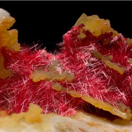 キュープライト（赤銅鉱）にはどんな意味がある？ガーネットと似