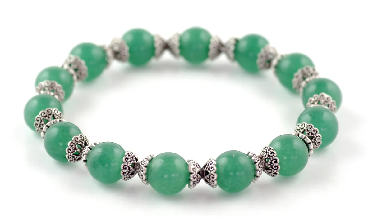 アベンチュリンクォーツってどんな石？金粉が散りばめられたように