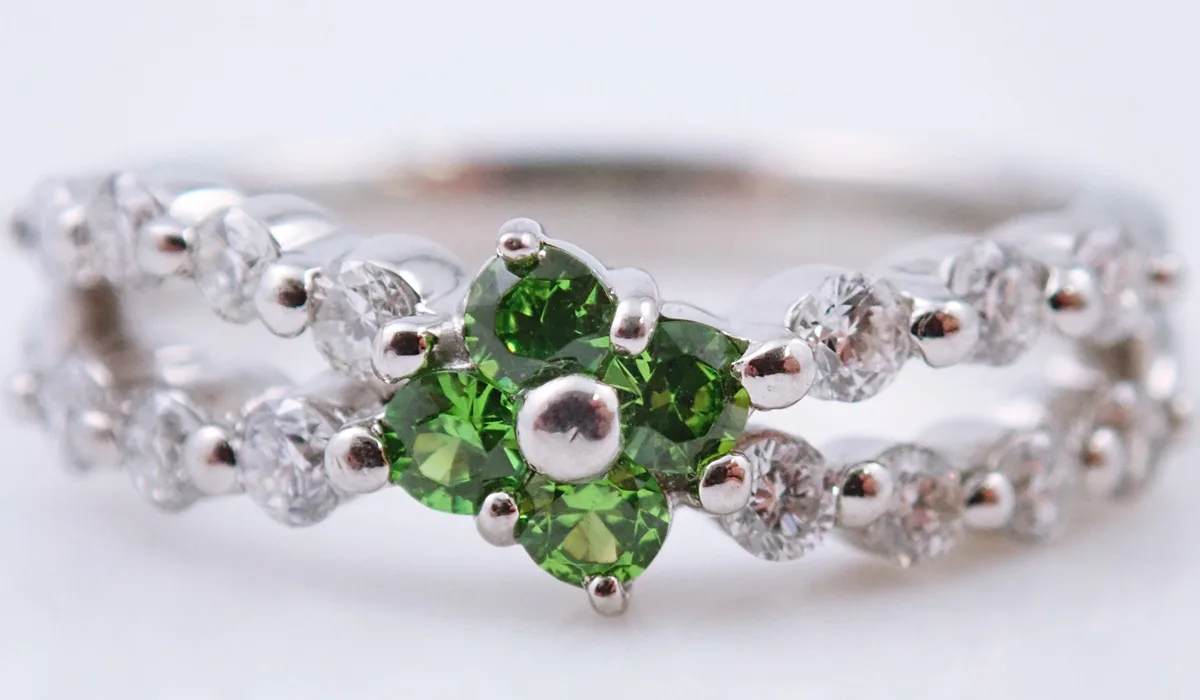 デマントイド クリノクロア アンドラダイト 蛇紋石 361,7g AND104 レア！デマントイド クリノクロア ガーネット アンドラダイト