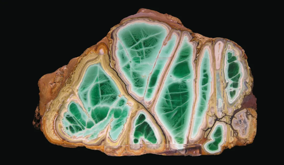 バリサイトはどんな宝石？トルコ石やヒスイに似ている