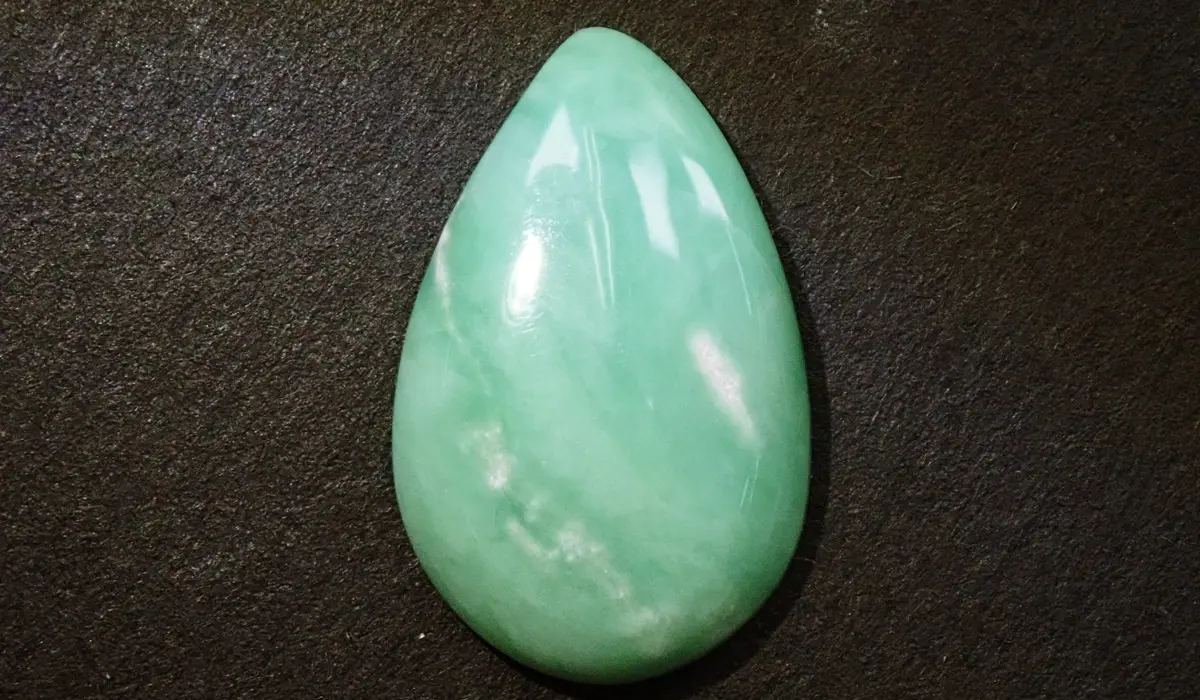 バリサイトはどんな宝石？トルコ石やヒスイに似ている