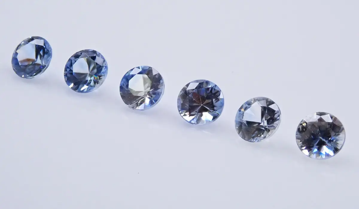ベニトアイトの魅力を徹底解説！意味は？産地は？市場価格は 
