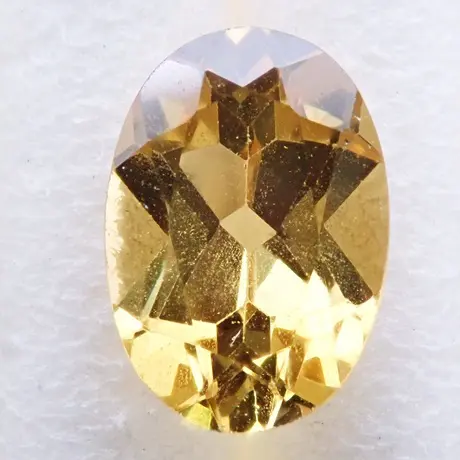 グロッシュラーガーネットとは｜色は？種類は？価値が高いのは