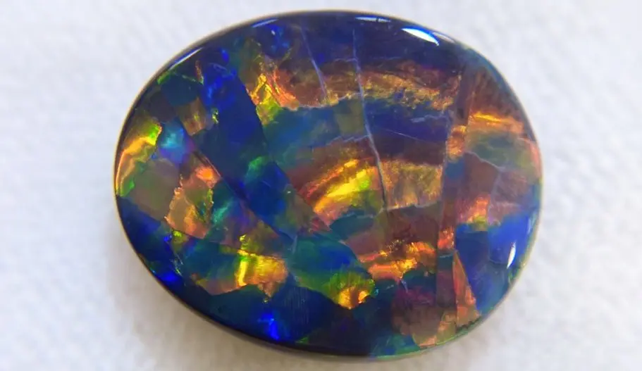 オパールの遊色パターン｜種類と価値の違い | カラッツ Gem Magazine
