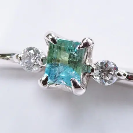 宝石の石留めの種類 爪留めと覆輪留めの違いとは | カラッツ Gem Magazine