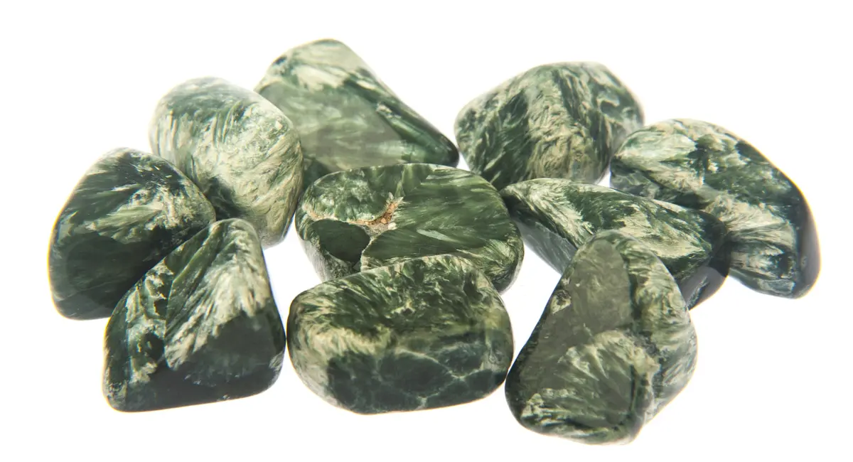 クリノクロア｜芸術作品のような美しさ | カラッツ Gem Magazine