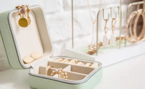 ジュエリー豆知識 | カラッツ Gem Magazine