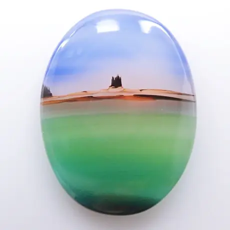 カルセドニーやアゲートは着色（染色）処理が当たり前？美馬貴石さんに