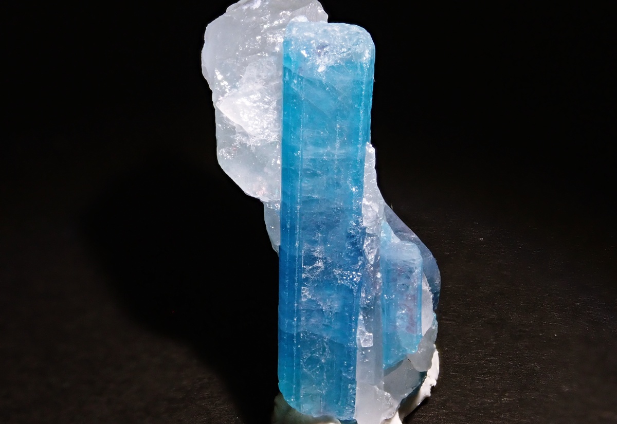 パライバトルマリン　原石