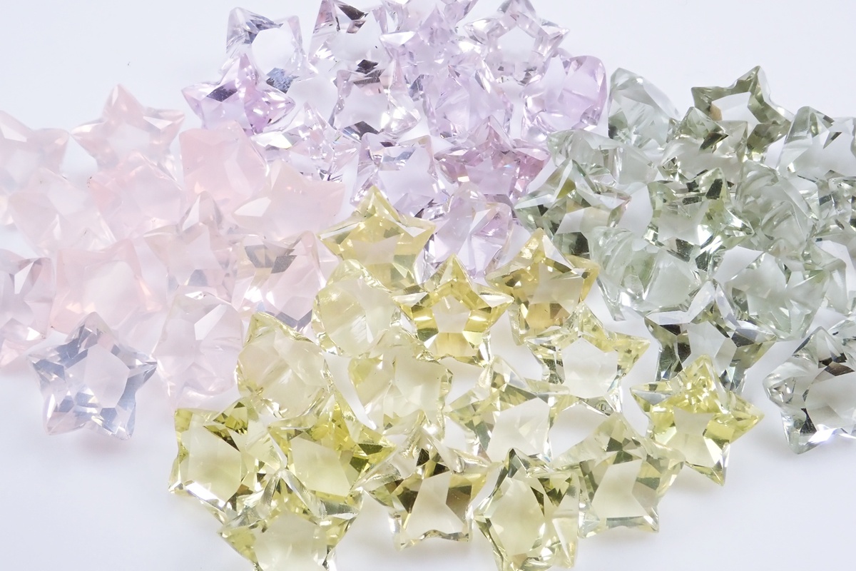 クォーツ　レモンクォーツ　グリーンクォーツ　ローズクォーツ　ピンクアメジスト