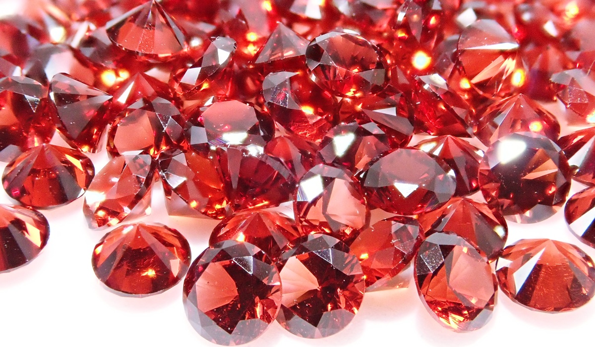 アルマンディンガーネット　ルース