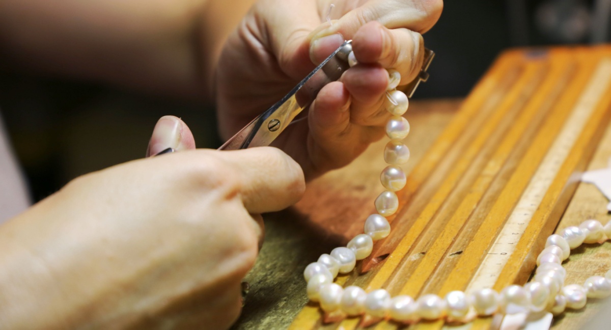 真珠の糸組み