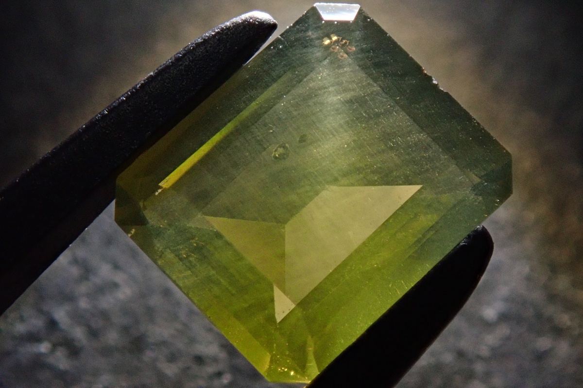 エカナイト　ルース3